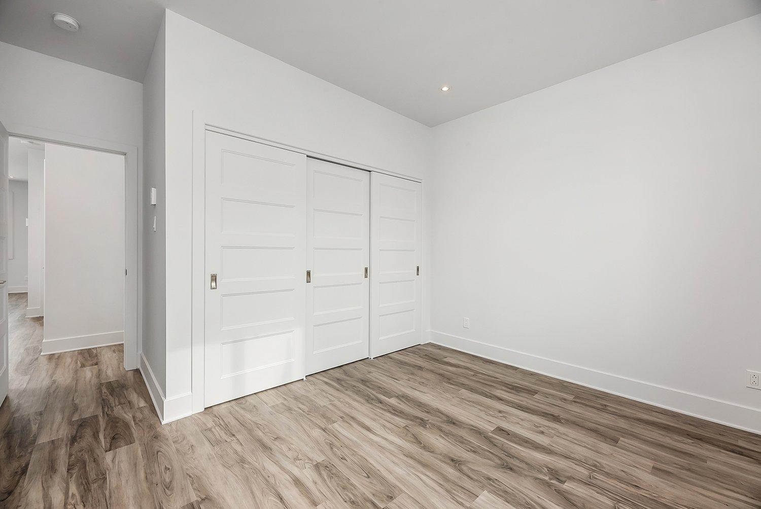 









1045


Rue Brébeuf

, 201,
Sainte-Catherine,




QC
J5C1L7

