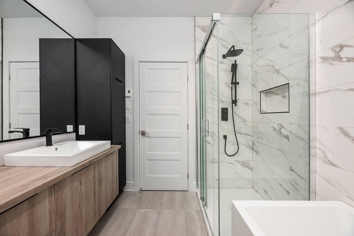 









1045


Rue Brébeuf

, 201,
Sainte-Catherine,




QC
J5C1L7

