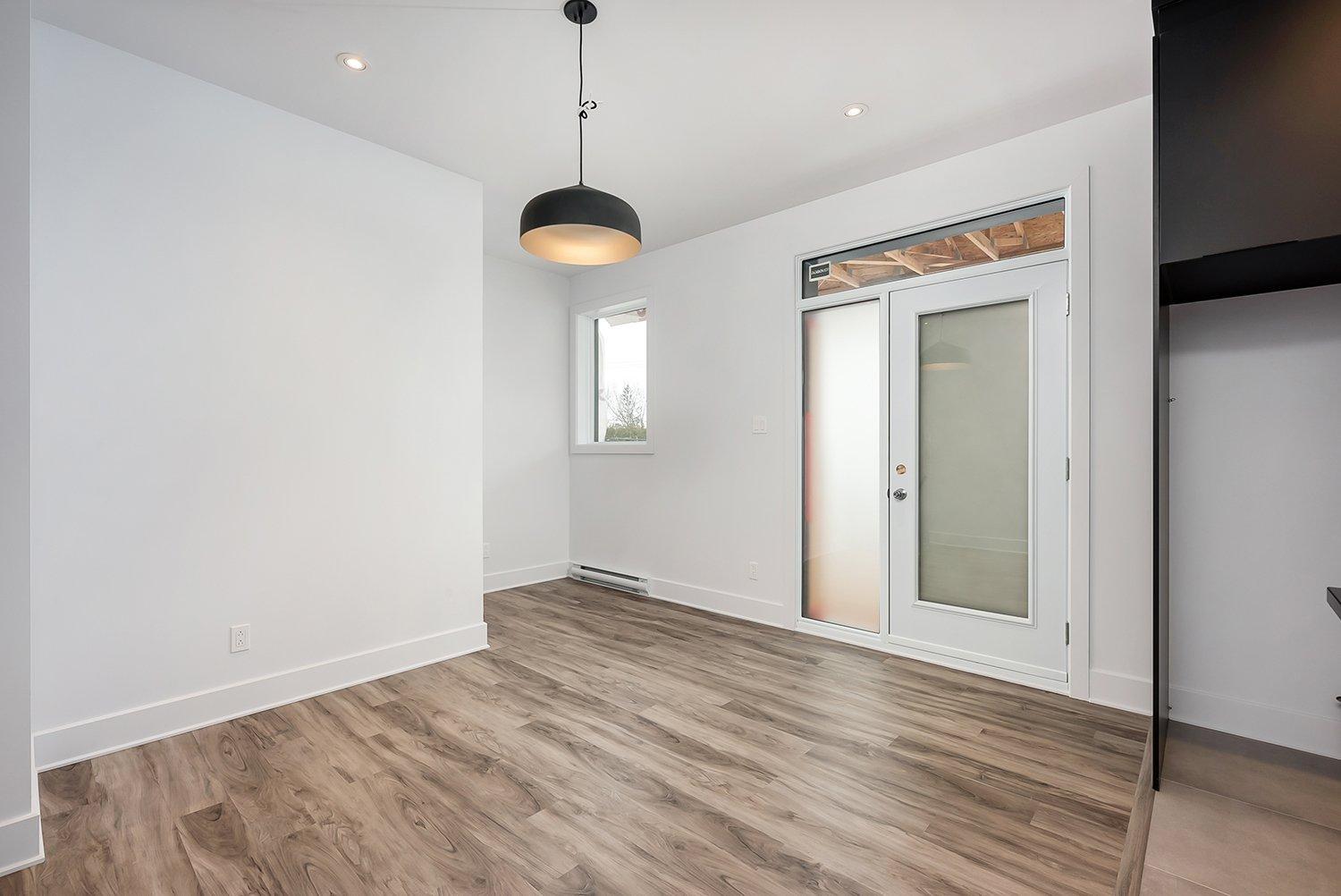 









1045


Rue Brébeuf

, 201,
Sainte-Catherine,




QC
J5C1L7

