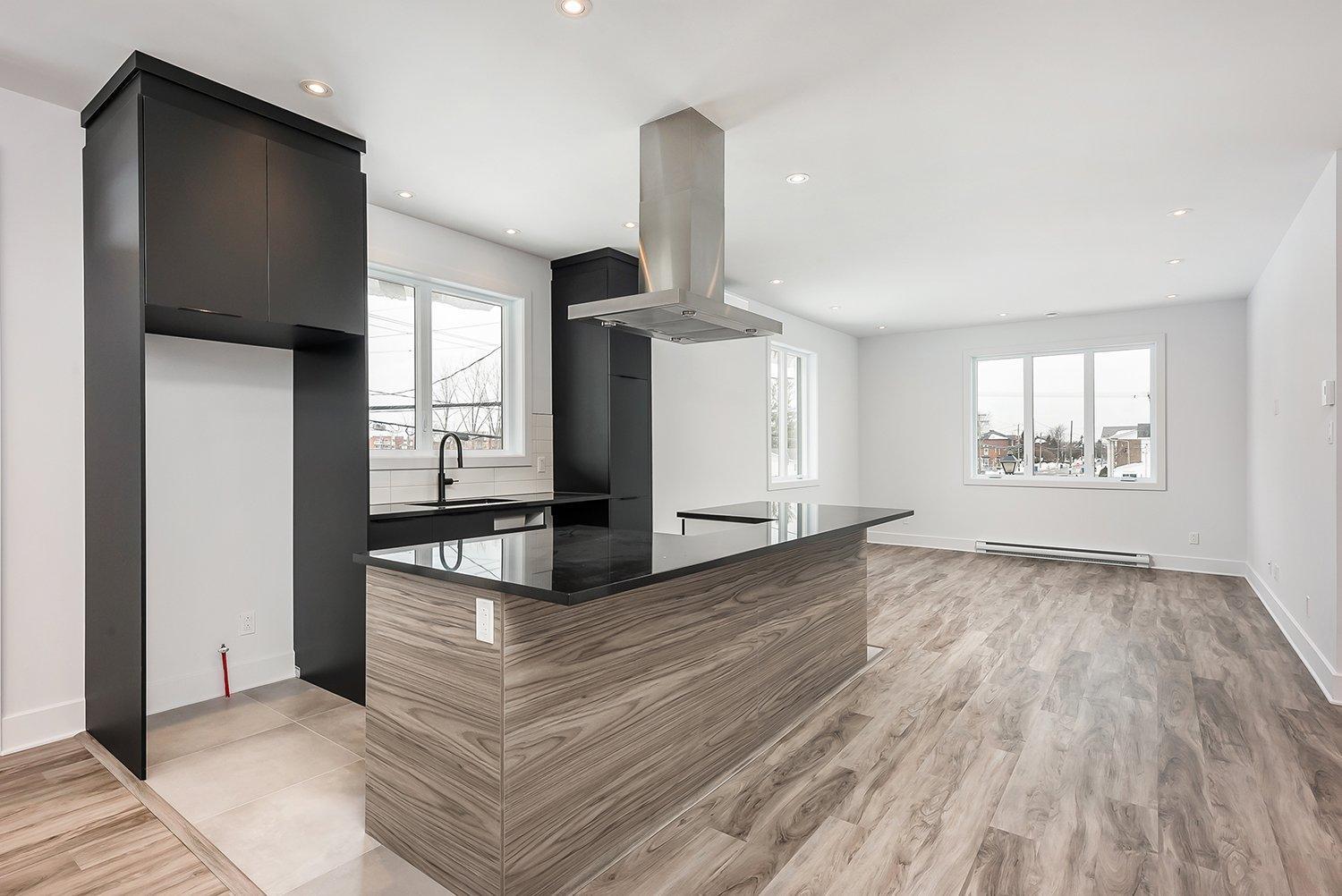 









1045


Rue Brébeuf

, 201,
Sainte-Catherine,




QC
J5C1L7

