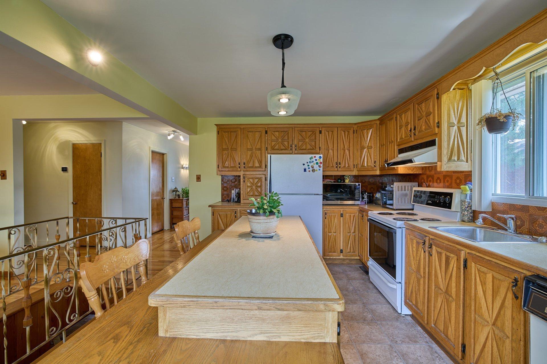 









164


Ch. de la Bretagne

,
Laval (Pont-Viau),




QC
H7G1W9

