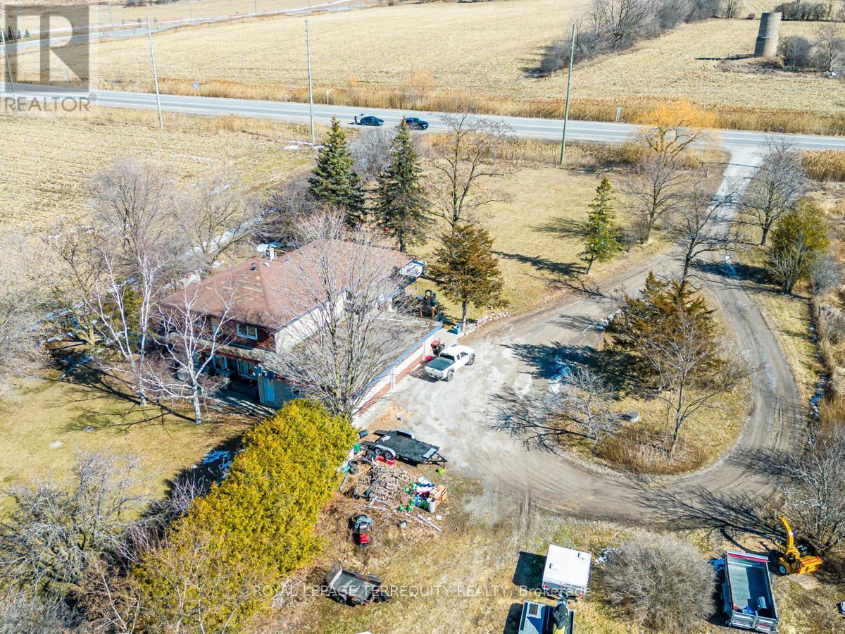 












2676 HARMONY ROAD N

,
Oshawa,







Ontario
L1H0J9

