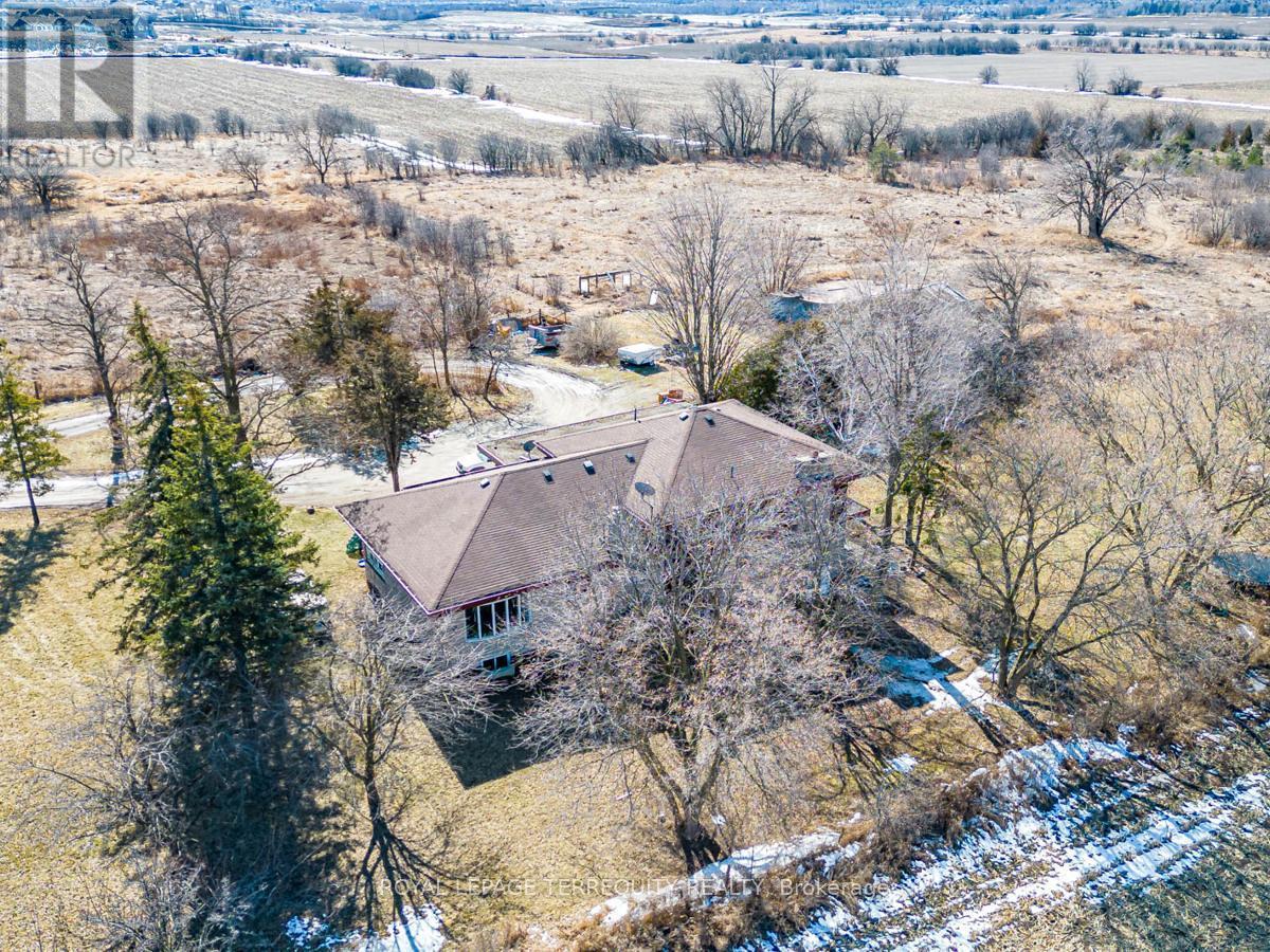 












2676 HARMONY ROAD N

,
Oshawa,







Ontario
L1H0J9

