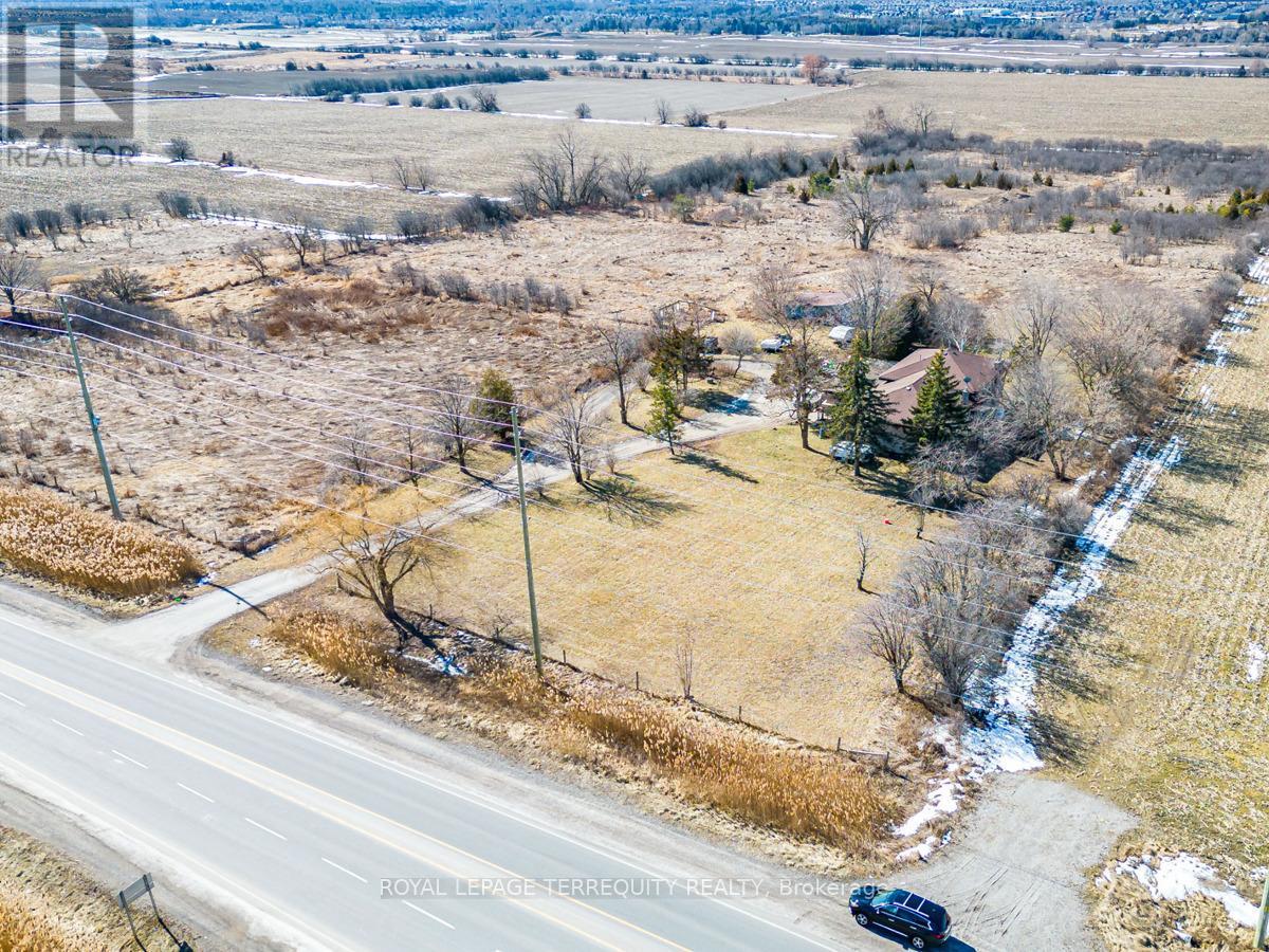 












2676 HARMONY ROAD N

,
Oshawa,







Ontario
L1H0J9

