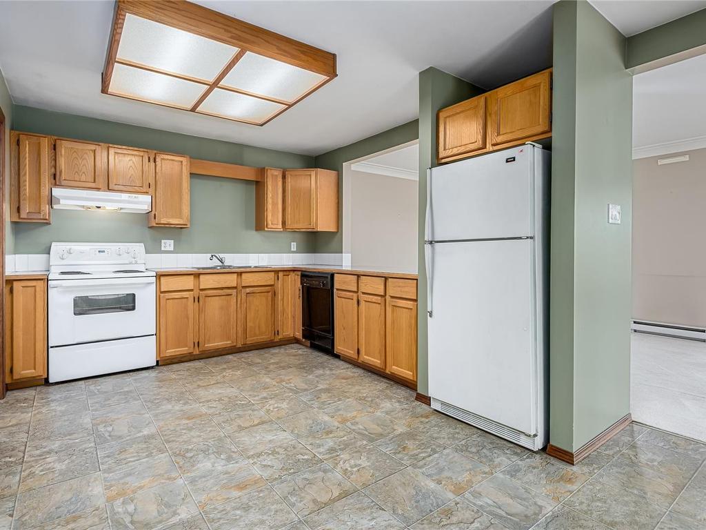 









1830


Riverside

Lane, 202,
Courtenay,




BC
V9N 8C7

