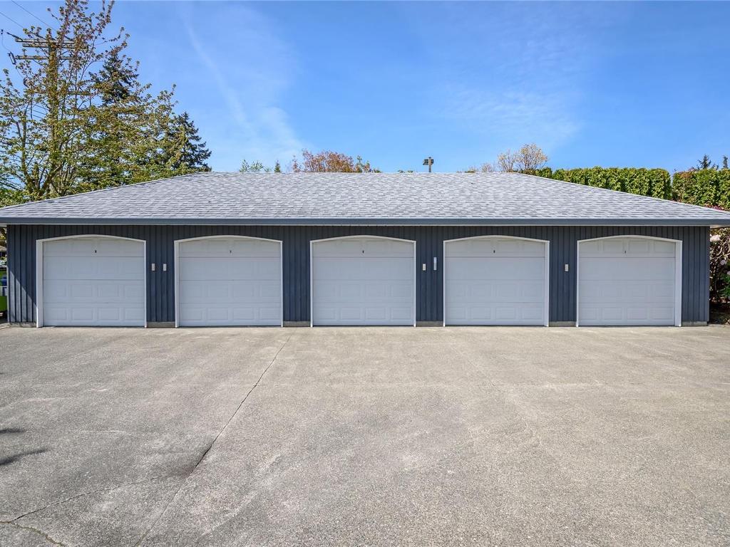 









1830


Riverside

Lane, 202,
Courtenay,




BC
V9N 8C7

