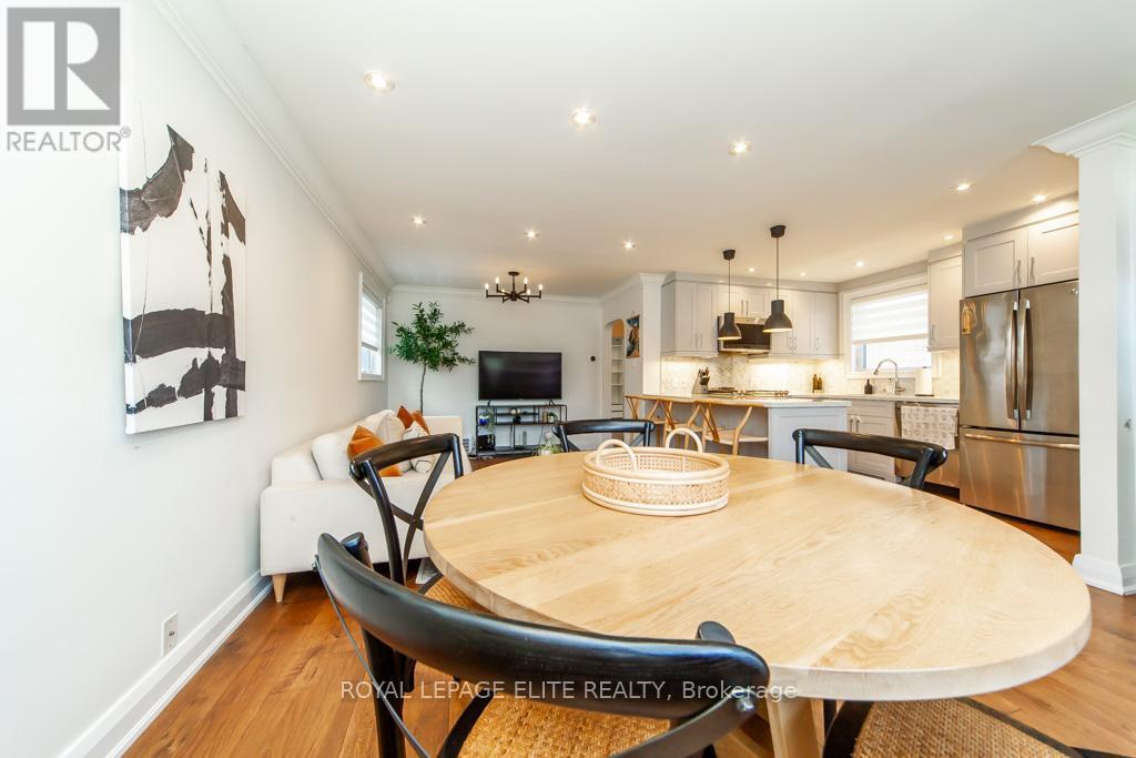 












75 MANITOBA STREET

,
Toronto,




Ontario
M8Y1E1

