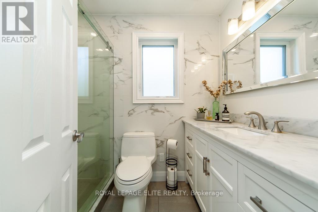 












75 MANITOBA STREET

,
Toronto,




Ontario
M8Y1E1

