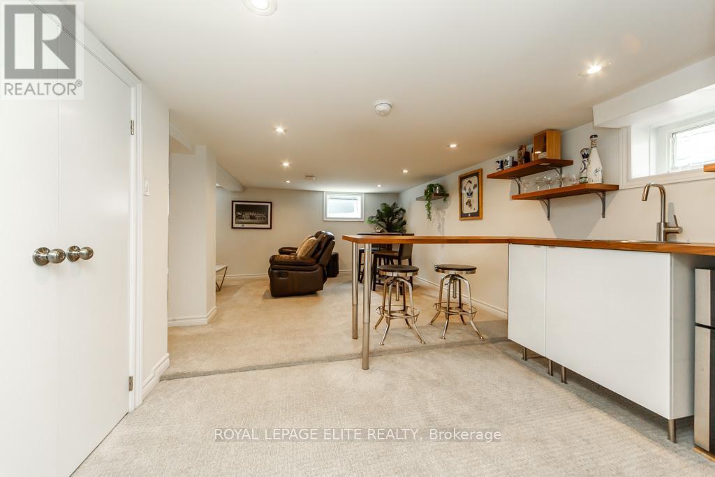 












75 MANITOBA STREET

,
Toronto,




Ontario
M8Y1E1

