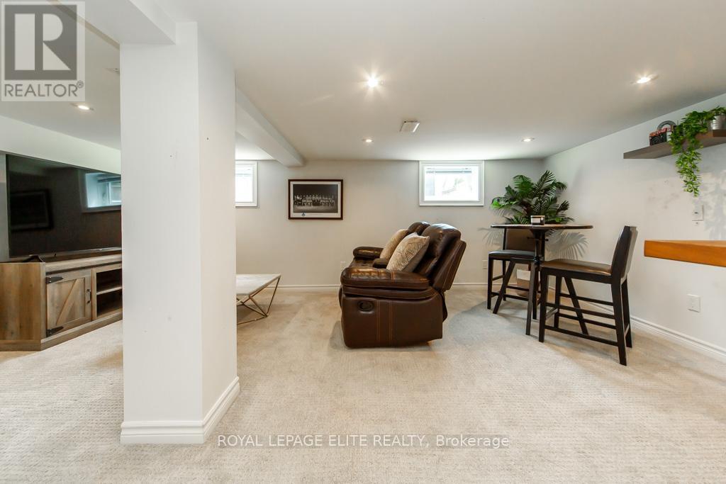 












75 MANITOBA STREET

,
Toronto,




Ontario
M8Y1E1

