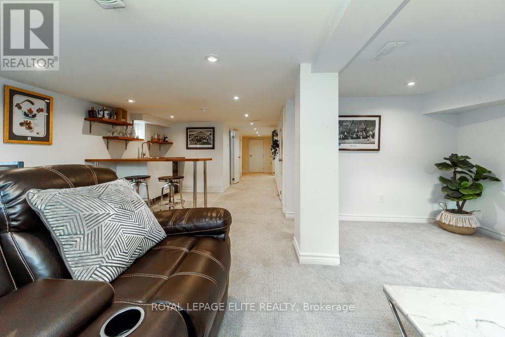 












75 MANITOBA STREET

,
Toronto,




Ontario
M8Y1E1

