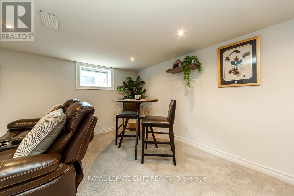 












75 MANITOBA STREET

,
Toronto,




Ontario
M8Y1E1

