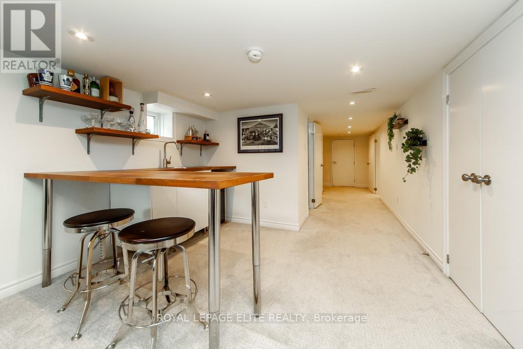 












75 MANITOBA STREET

,
Toronto,




Ontario
M8Y1E1


