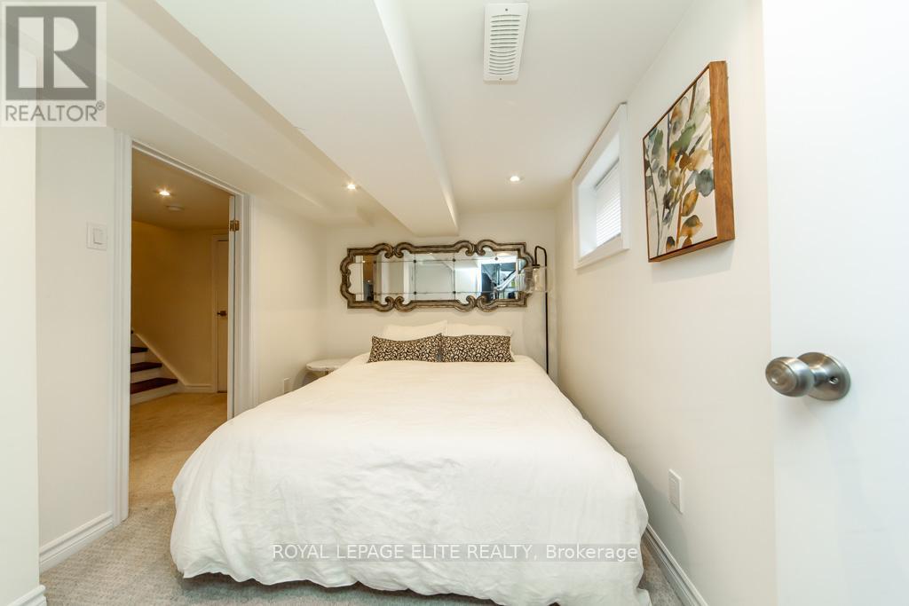 












75 MANITOBA STREET

,
Toronto,




Ontario
M8Y1E1

