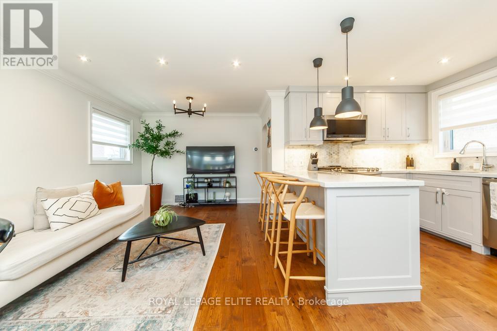 












75 MANITOBA STREET

,
Toronto,




Ontario
M8Y1E1

