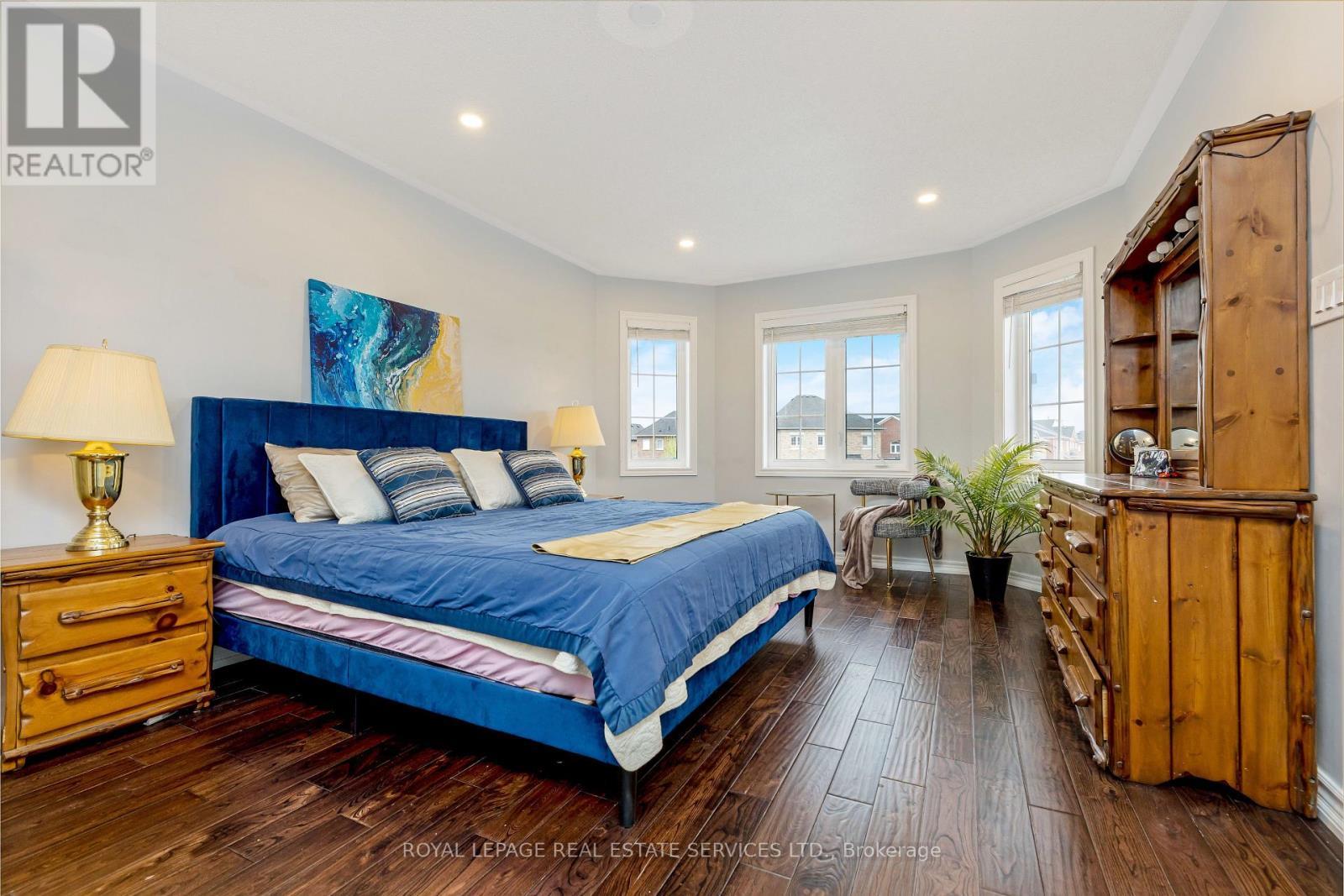 












606 NAIRN CIRCLE

,
Milton,




Ontario
L9T7X6

