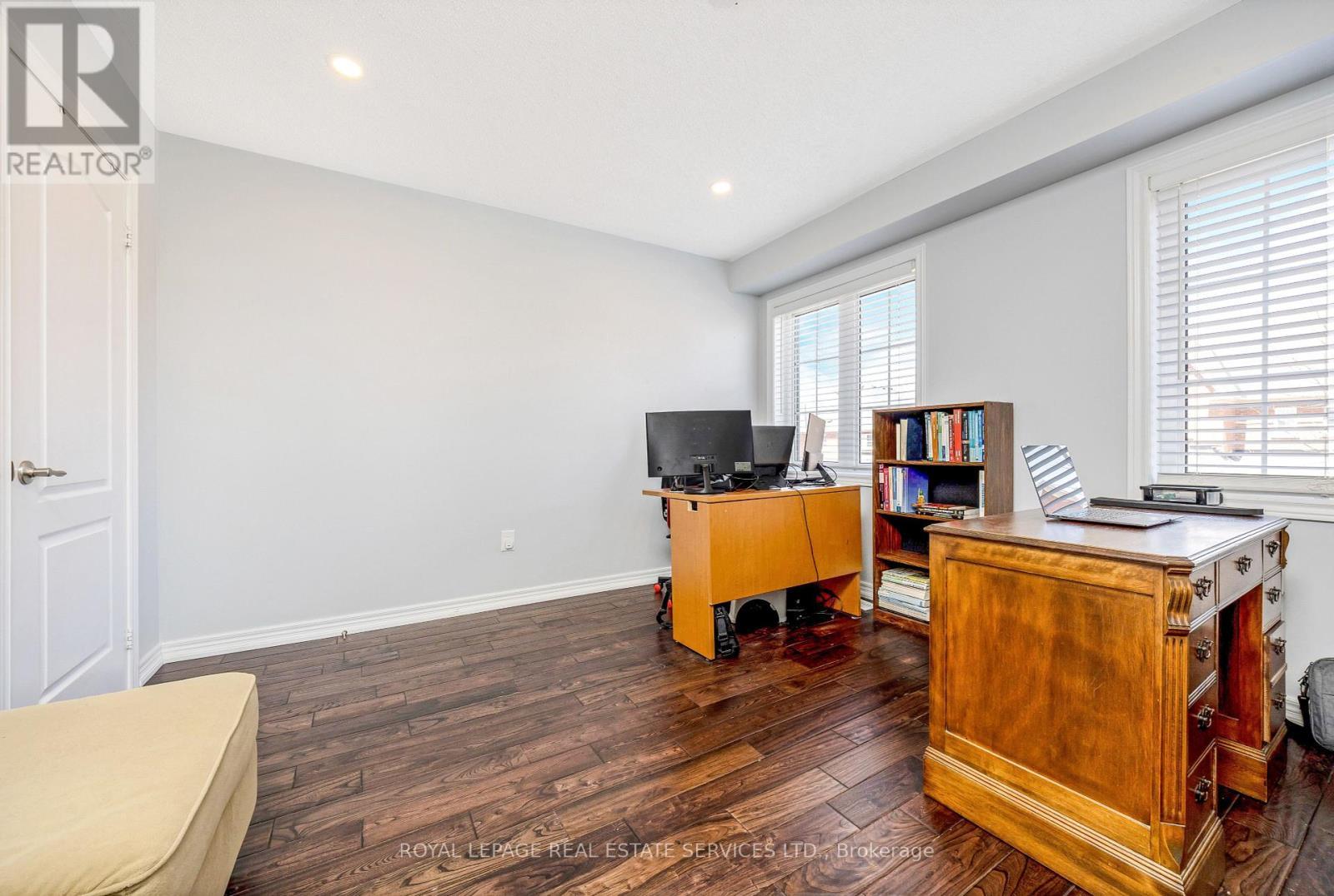 












606 NAIRN CIRCLE

,
Milton,




Ontario
L9T7X6

