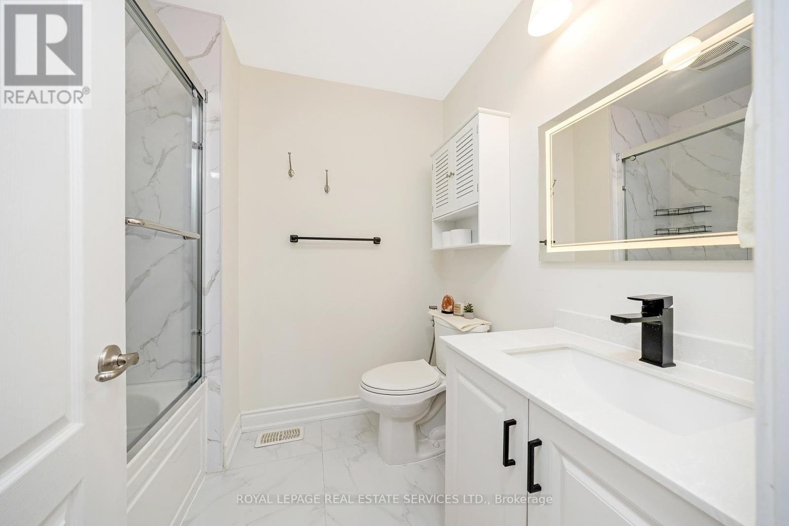 












606 NAIRN CIRCLE

,
Milton,




Ontario
L9T7X6

