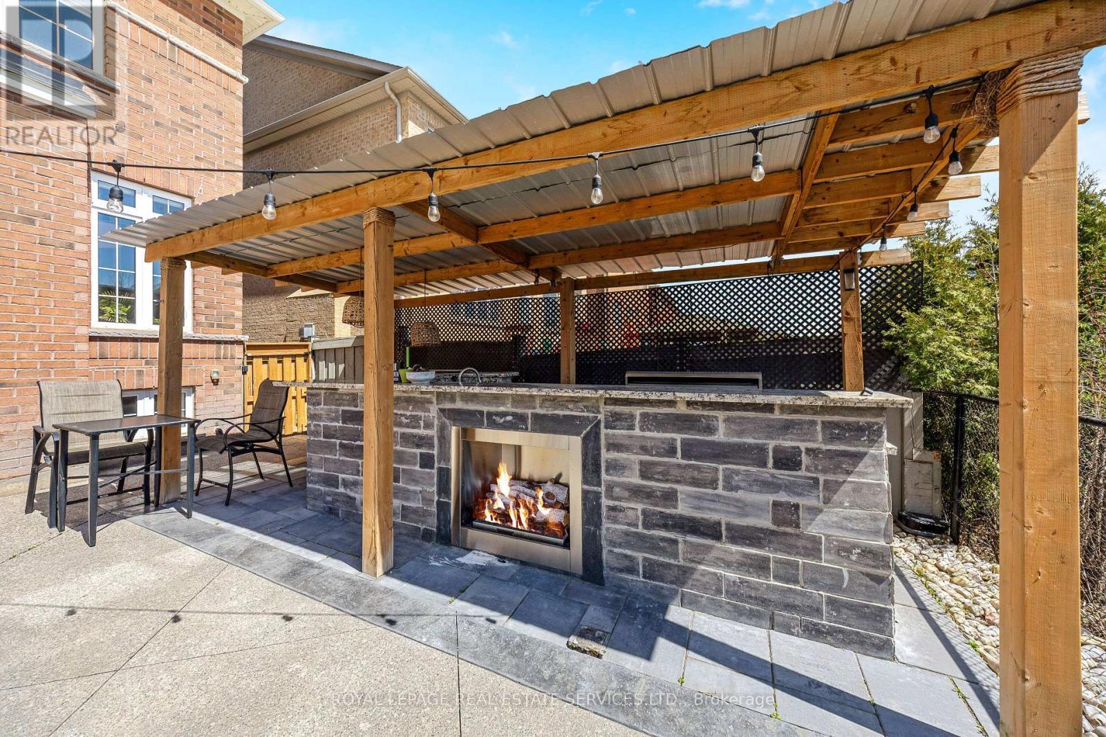 












606 NAIRN CIRCLE

,
Milton,




Ontario
L9T7X6

