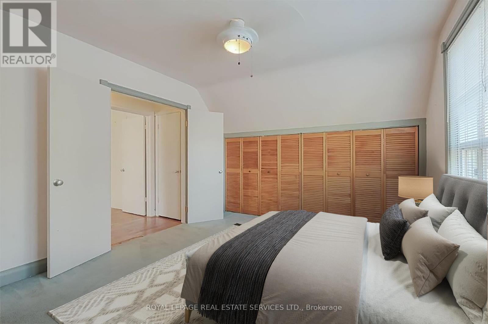 












45 GREEN LANES

,
Toronto,




Ontario
M8Z4V8

