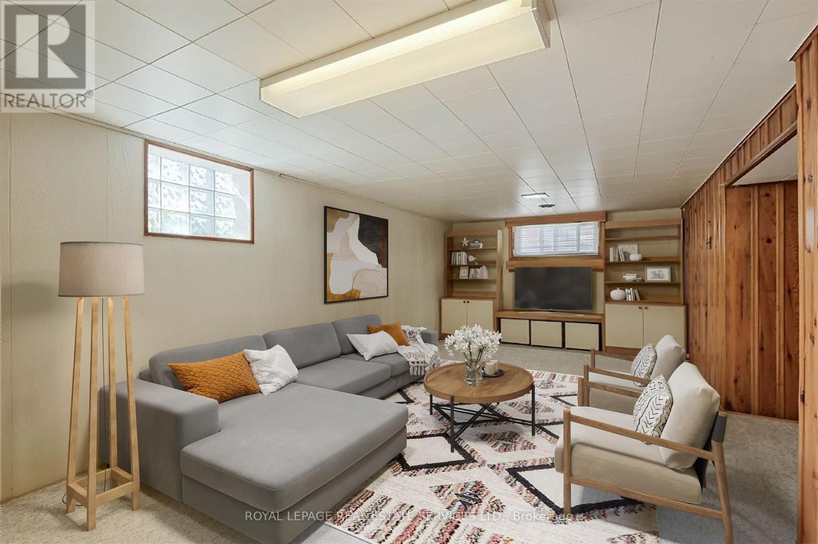 












45 GREEN LANES

,
Toronto,




Ontario
M8Z4V8

