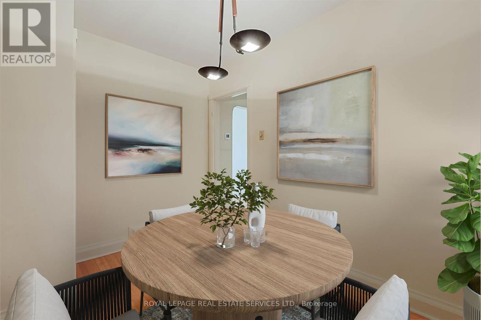 












45 GREEN LANES

,
Toronto,




Ontario
M8Z4V8

