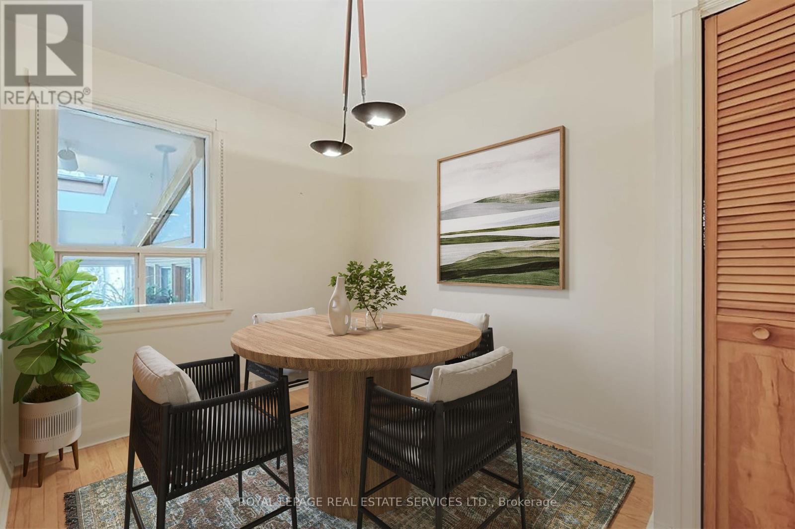 












45 GREEN LANES

,
Toronto,




Ontario
M8Z4V8

