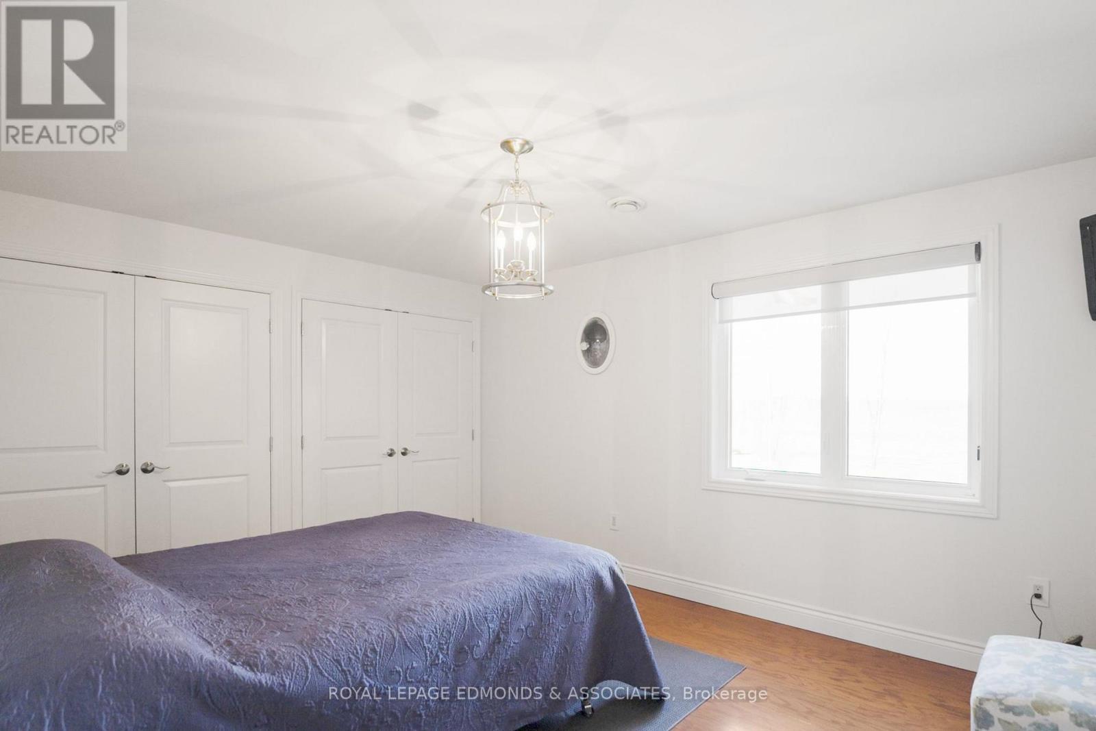 












393 HAZLEY BAY DRIVE

,
Laurentian Valley,




Ontario
K8A6W2

