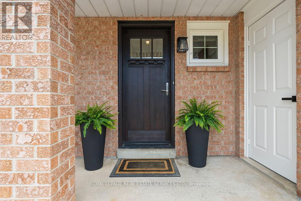 












143 SPEYSIDE DRIVE

,
Oakville,




Ontario
L6L5Y1

