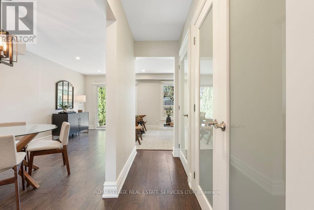 












143 SPEYSIDE DRIVE

,
Oakville,




Ontario
L6L5Y1

