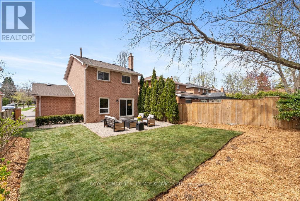 












143 SPEYSIDE DRIVE

,
Oakville,




Ontario
L6L5Y1


