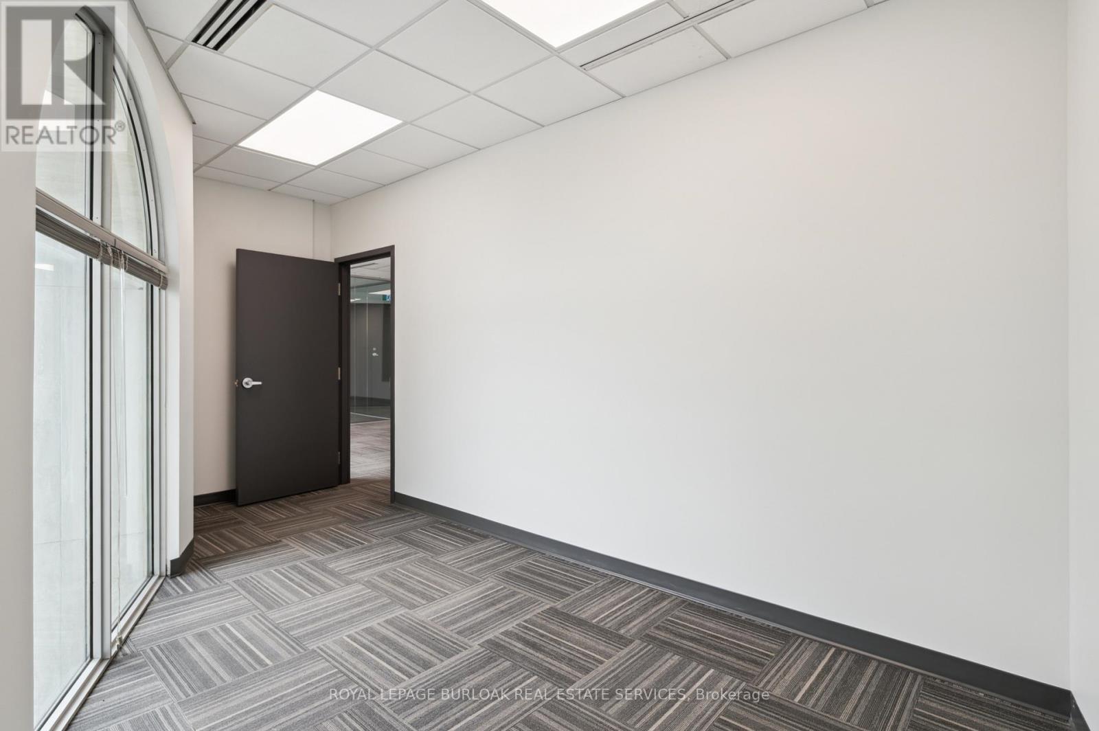 












201 - 3430 SOUTH SERVICE ROAD

,
Burlington,




Ontario
L7N3T9

