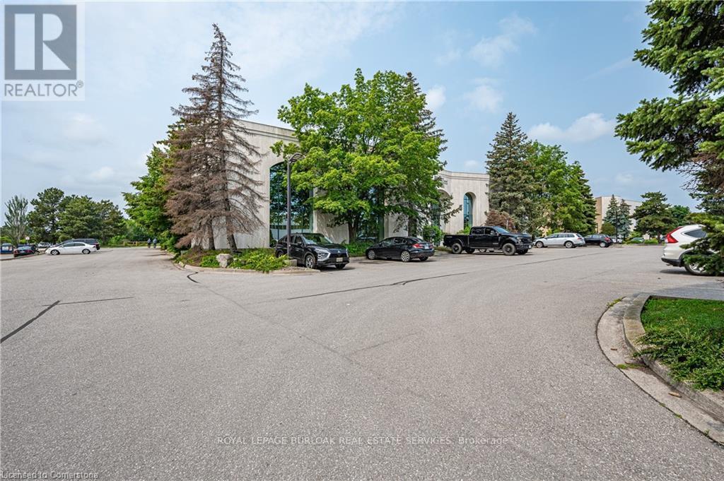 












201 - 3430 SOUTH SERVICE ROAD

,
Burlington,




Ontario
L7N3T9

