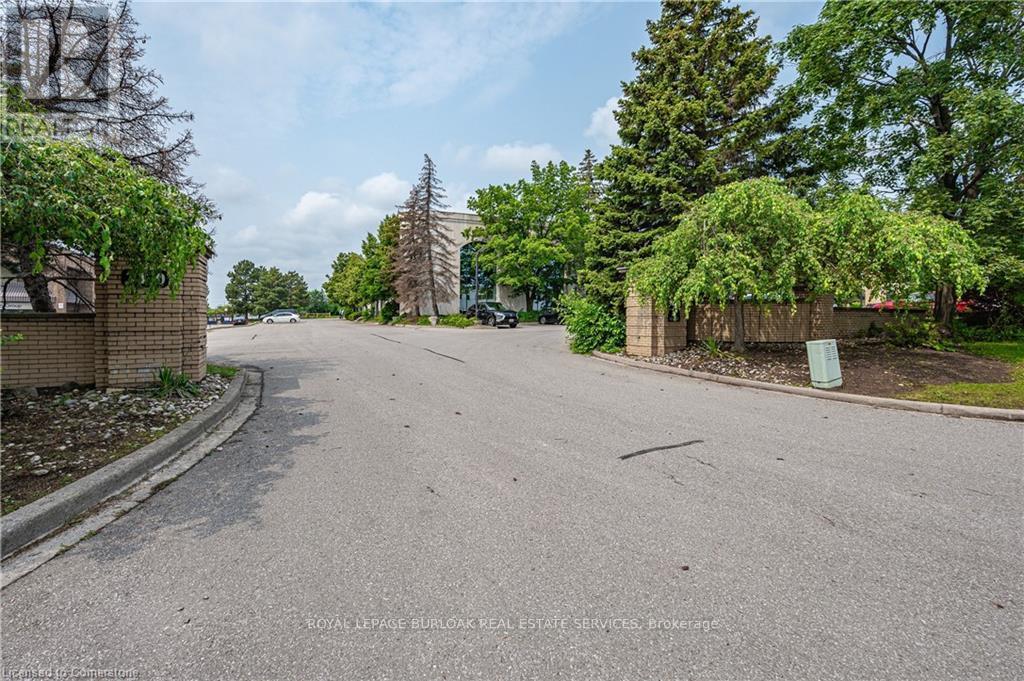 












201 - 3430 SOUTH SERVICE ROAD

,
Burlington,




Ontario
L7N3T9

