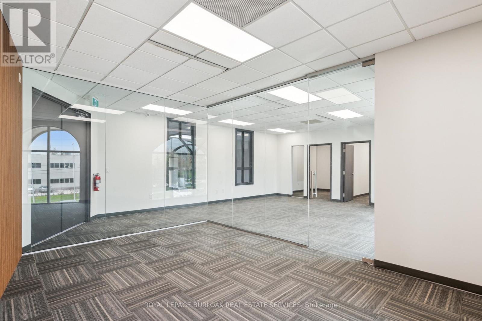 












201 - 3430 SOUTH SERVICE ROAD

,
Burlington,




Ontario
L7N3T9

