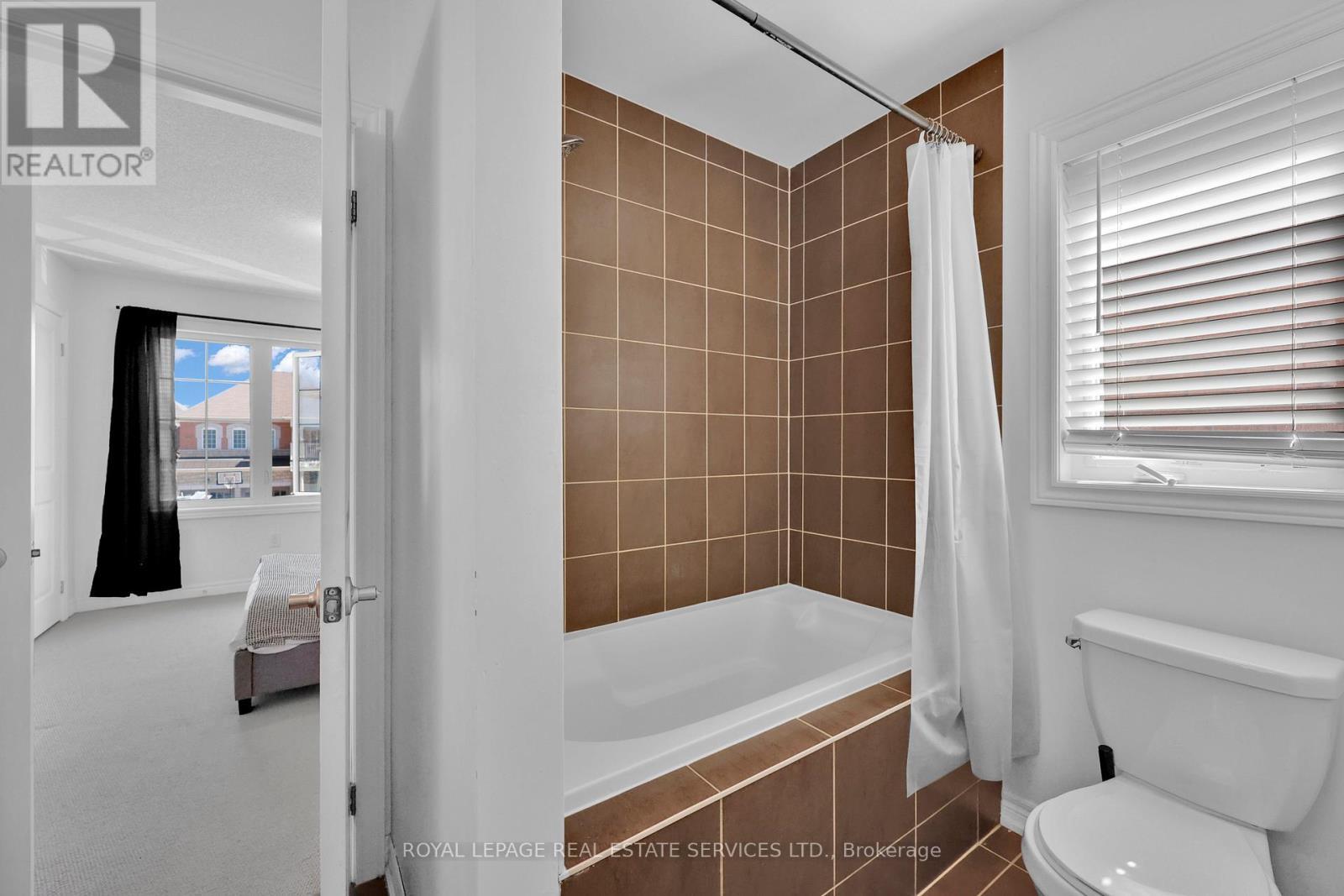












60 VALLEYWAY DRIVE W

,
Brampton,




Ontario
L6X5G1

