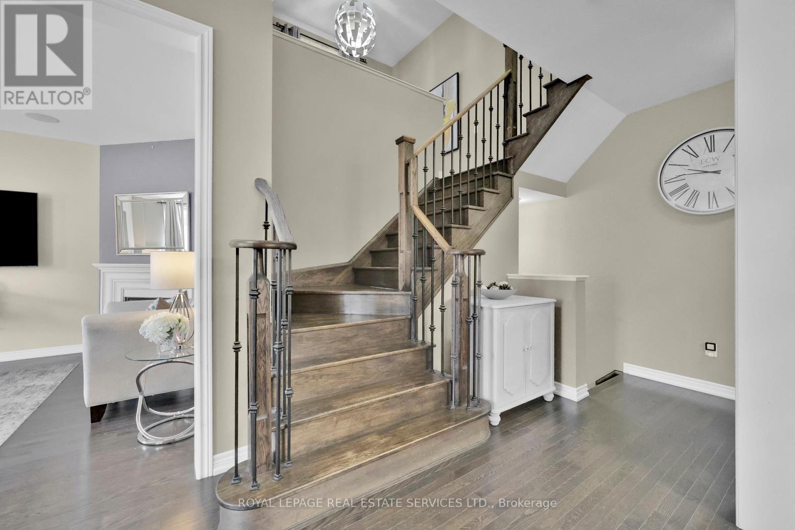 












60 VALLEYWAY DRIVE W

,
Brampton,




Ontario
L6X5G1

