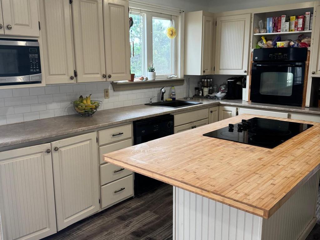 












7094 Main Street

,
North Rustico,




PE
C0A 1X0

