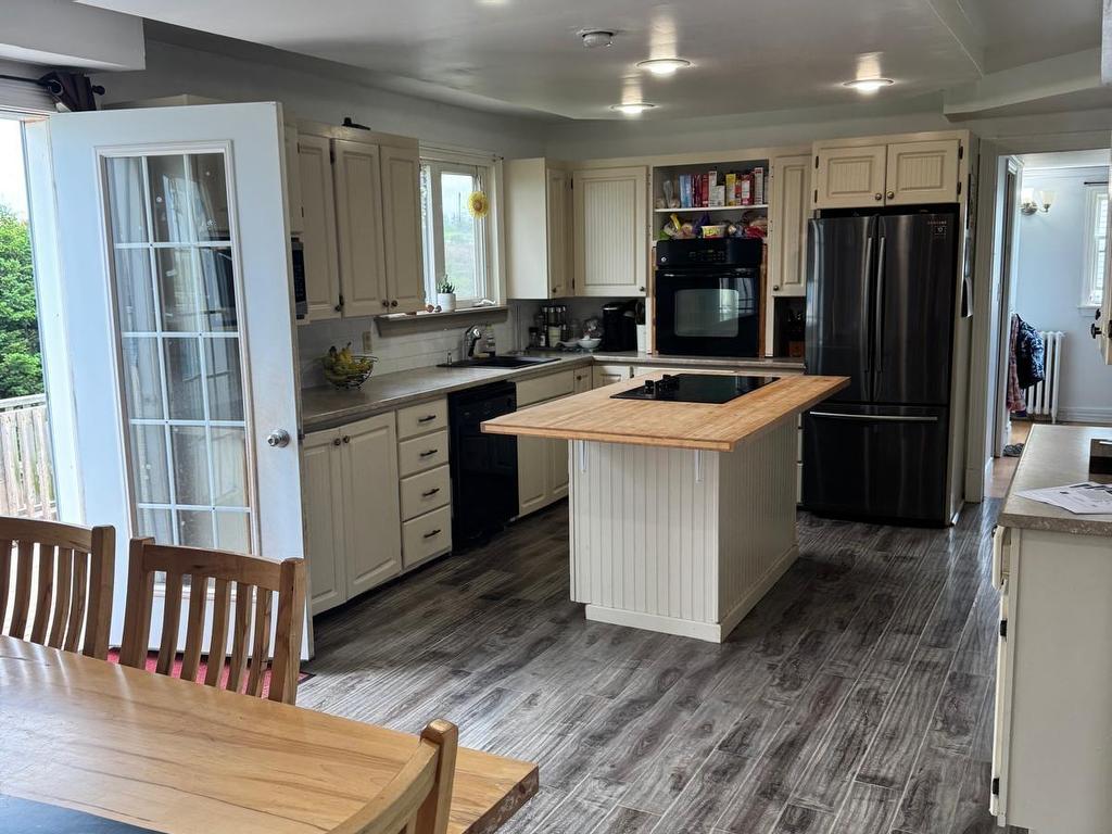












7094 Main Street

,
North Rustico,




PE
C0A 1X0

