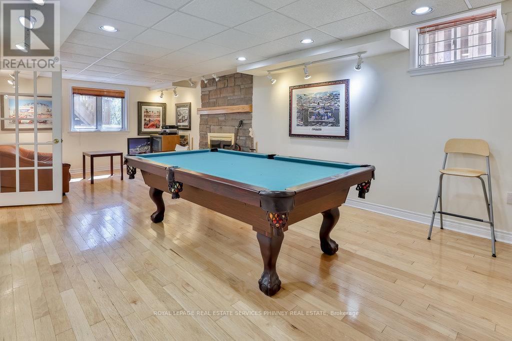 












391 MARCH CRESCENT

,
Oakville,




Ontario
L6H5X7

