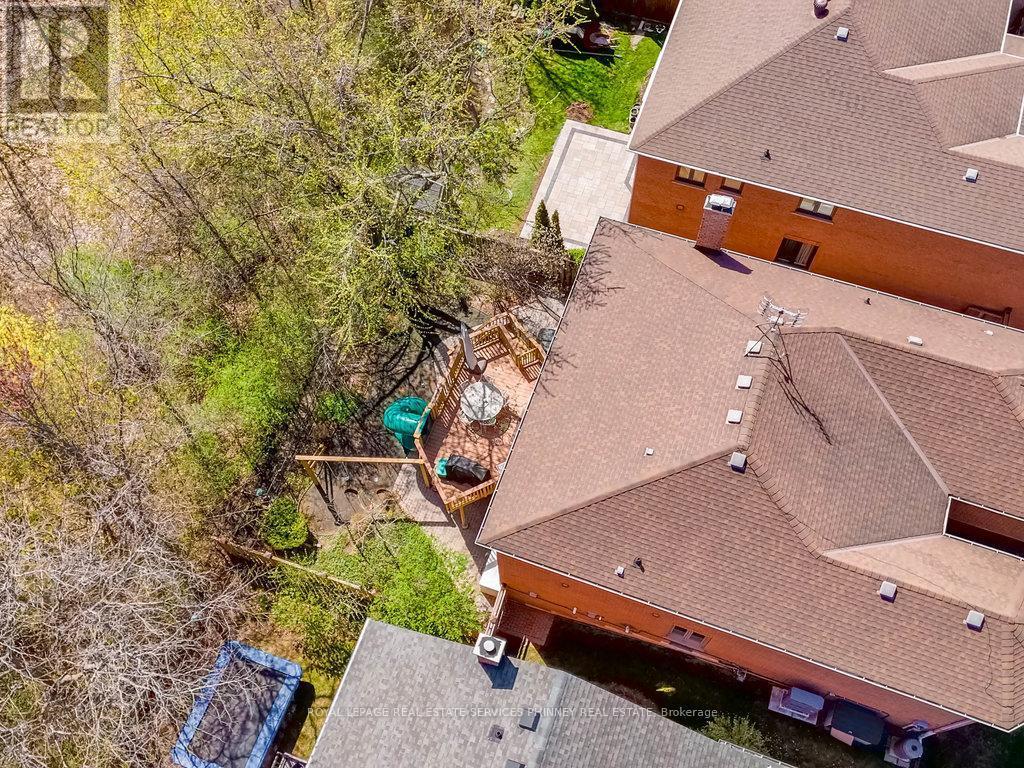 












391 MARCH CRESCENT

,
Oakville,




Ontario
L6H5X7

