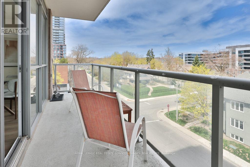 












401 - 8 ANN STREET

,
Mississauga,




Ontario
L5G3E6

