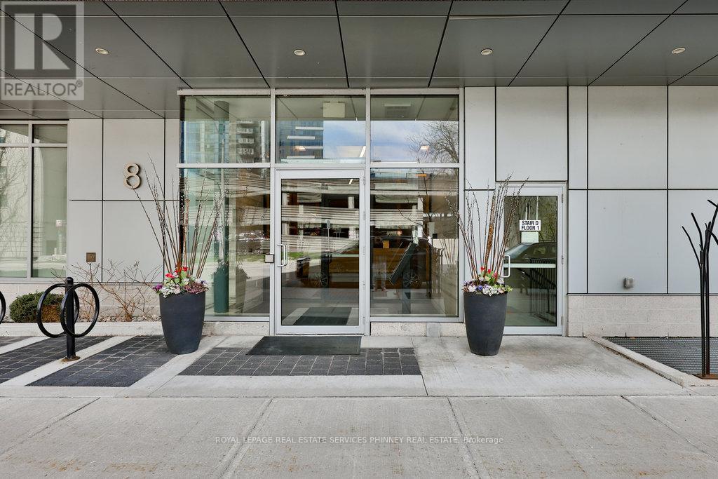 












401 - 8 ANN STREET

,
Mississauga,




Ontario
L5G3E6

