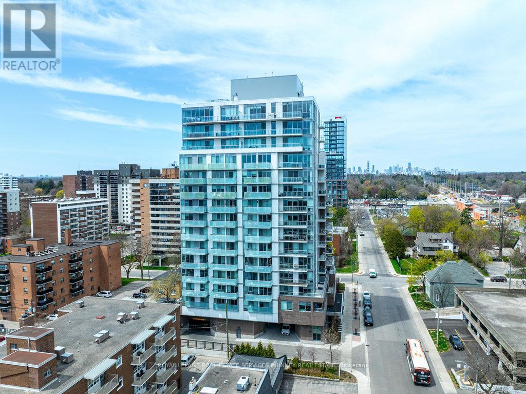 












401 - 8 ANN STREET

,
Mississauga,




Ontario
L5G3E6

