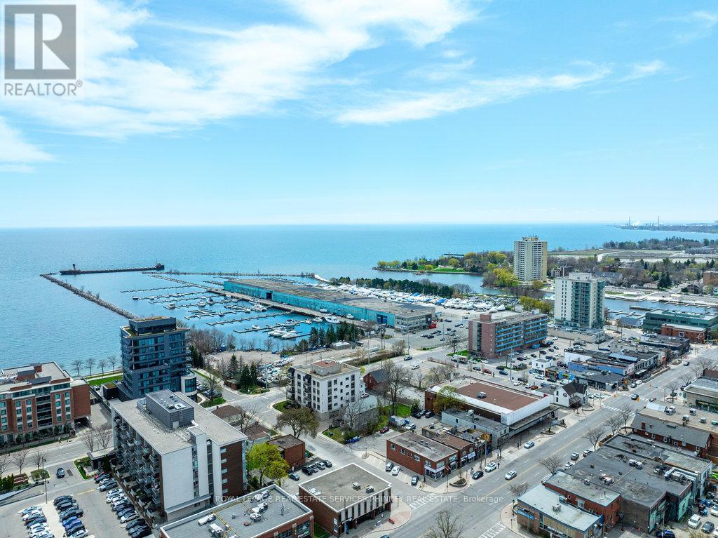 












401 - 8 ANN STREET

,
Mississauga,




Ontario
L5G3E6

