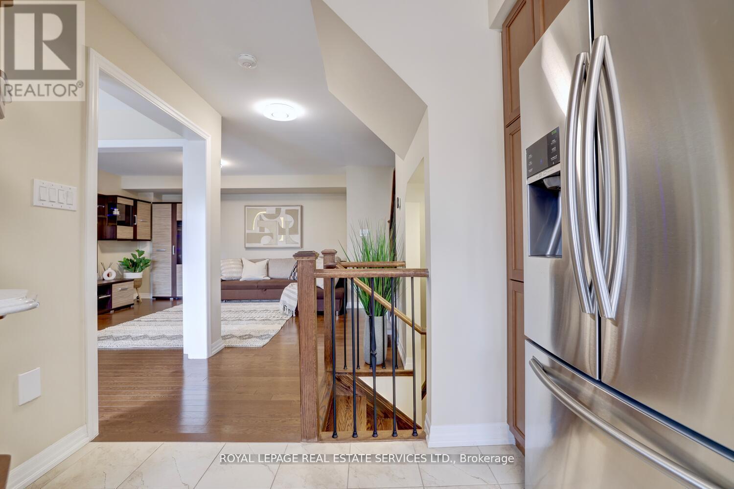 












1234 ROSE WAY

,
Milton,




Ontario
L9E1L9

