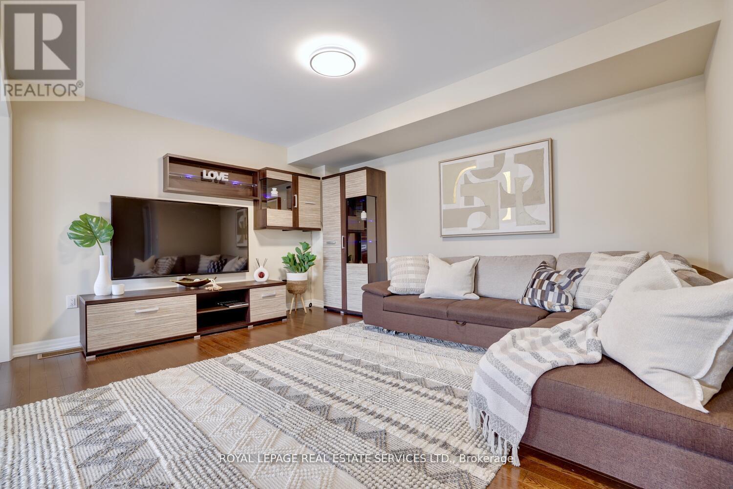 












1234 ROSE WAY

,
Milton,




Ontario
L9E1L9


