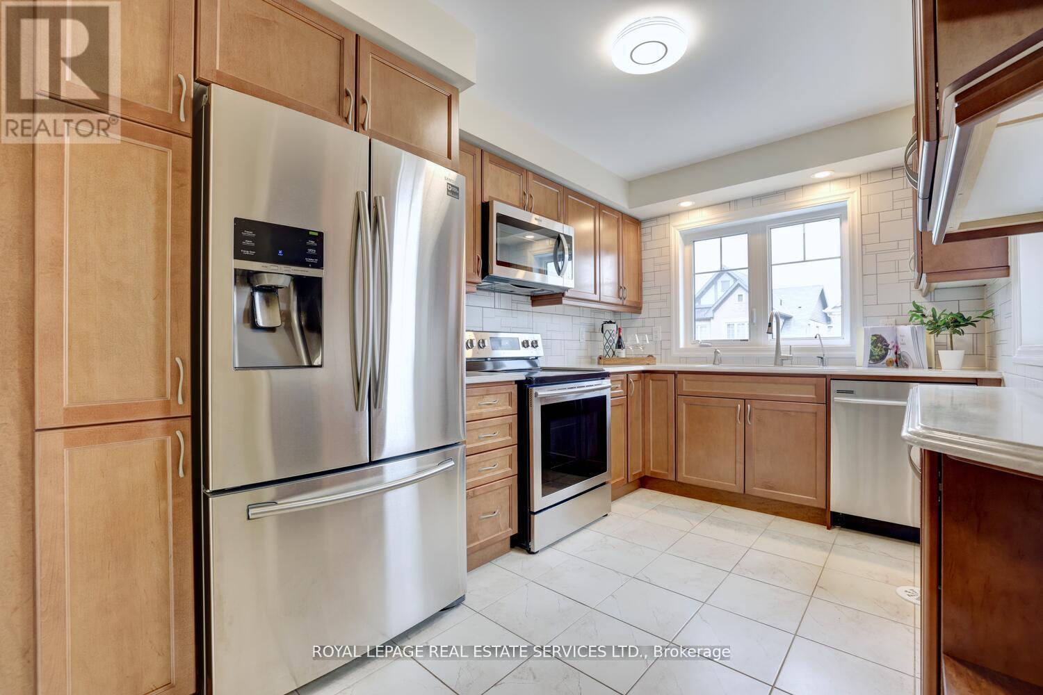 












1234 ROSE WAY

,
Milton,




Ontario
L9E1L9

