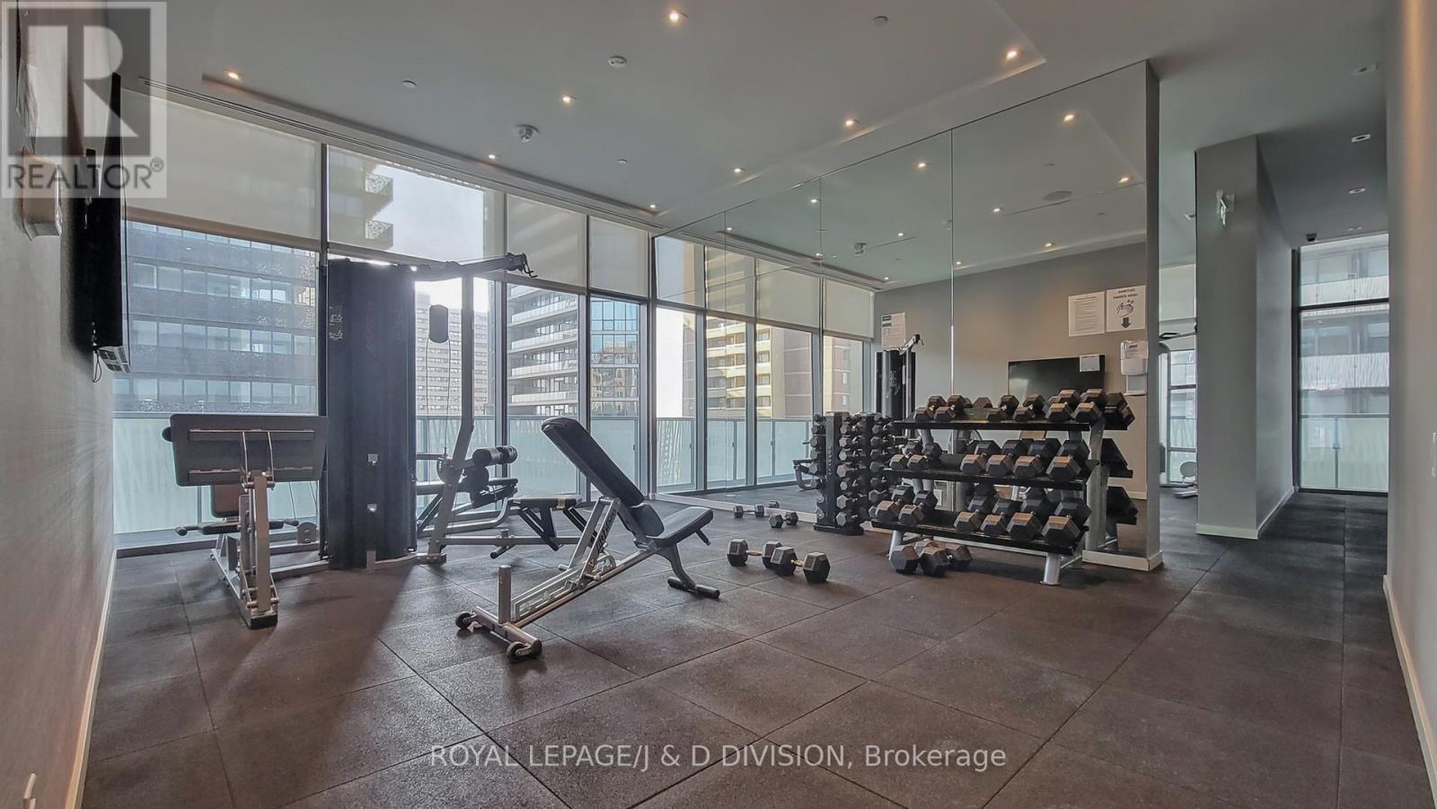 












5502 - 50 CHARLES STREET E

,
Toronto,




Ontario
M4Y0C3

