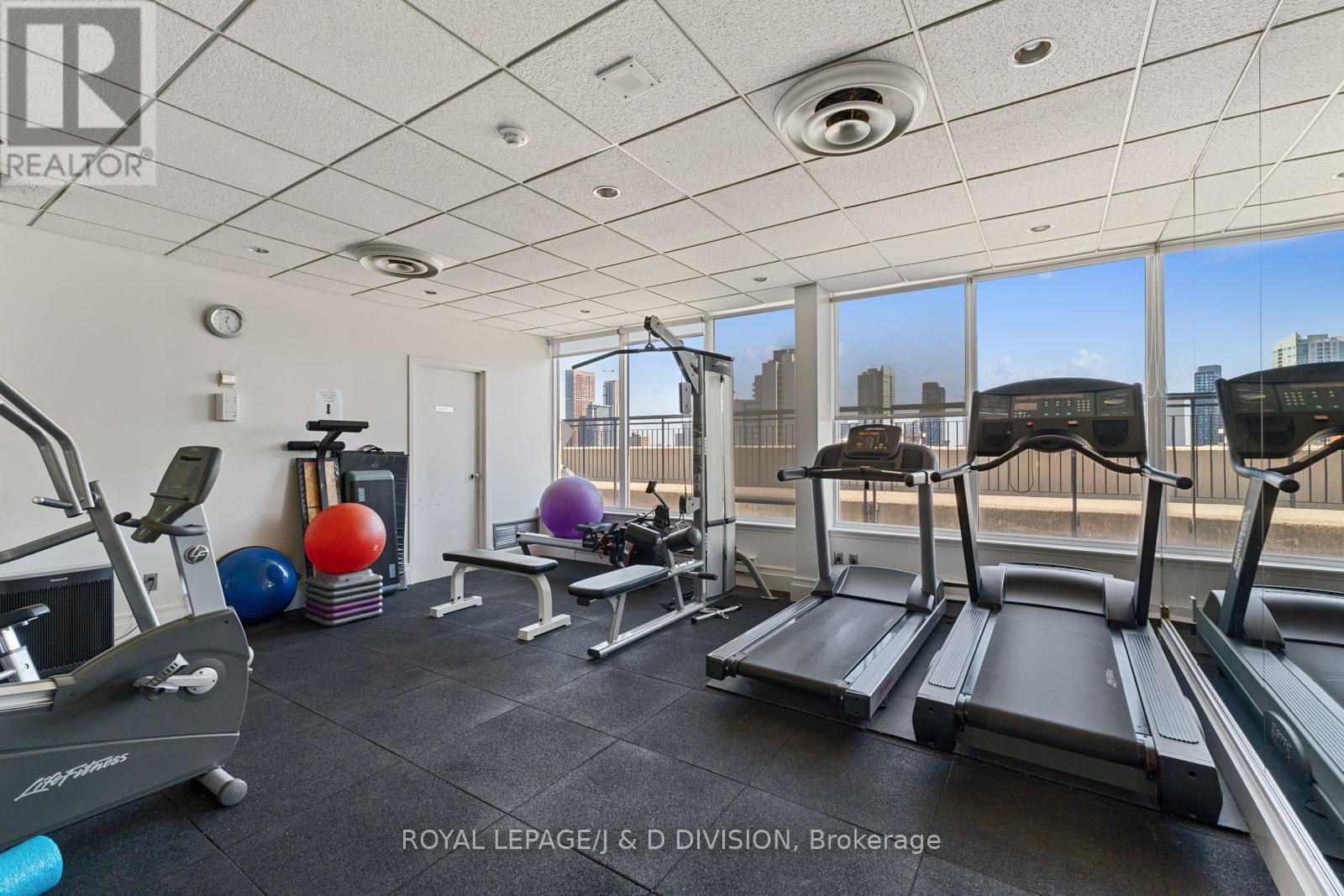 












1708 - 25 MAITLAND STREET

,
Toronto,




Ontario
M4Y2W1

